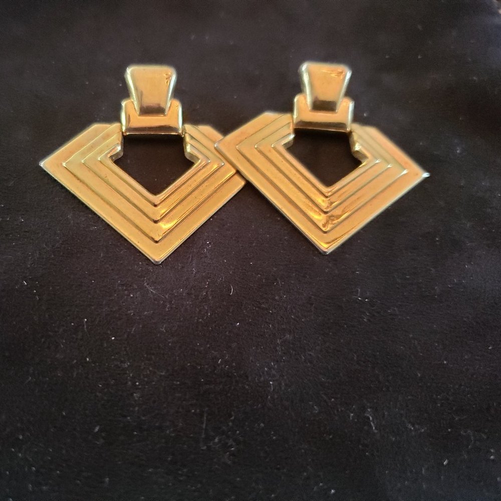 Dorrknocker Earrings